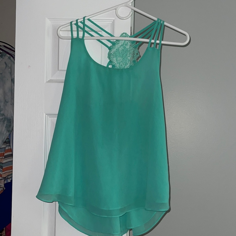 three strap flowy tank top